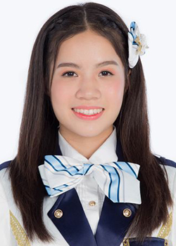 Korn Vathusiri Phuwapunyasiri (BNK48 1st Generation) (1999)