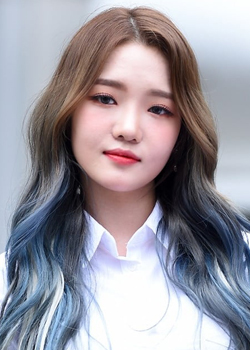 Noh Ji Seon (Fromis 9) (1998)