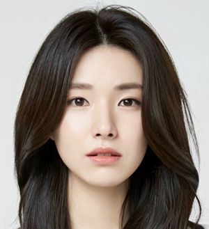 Shin Ha Yeong (1993)